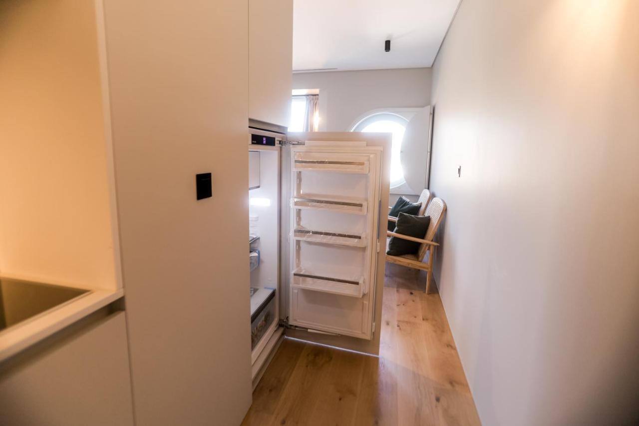Alegria Suites By Porto City Hosts Екстер'єр фото