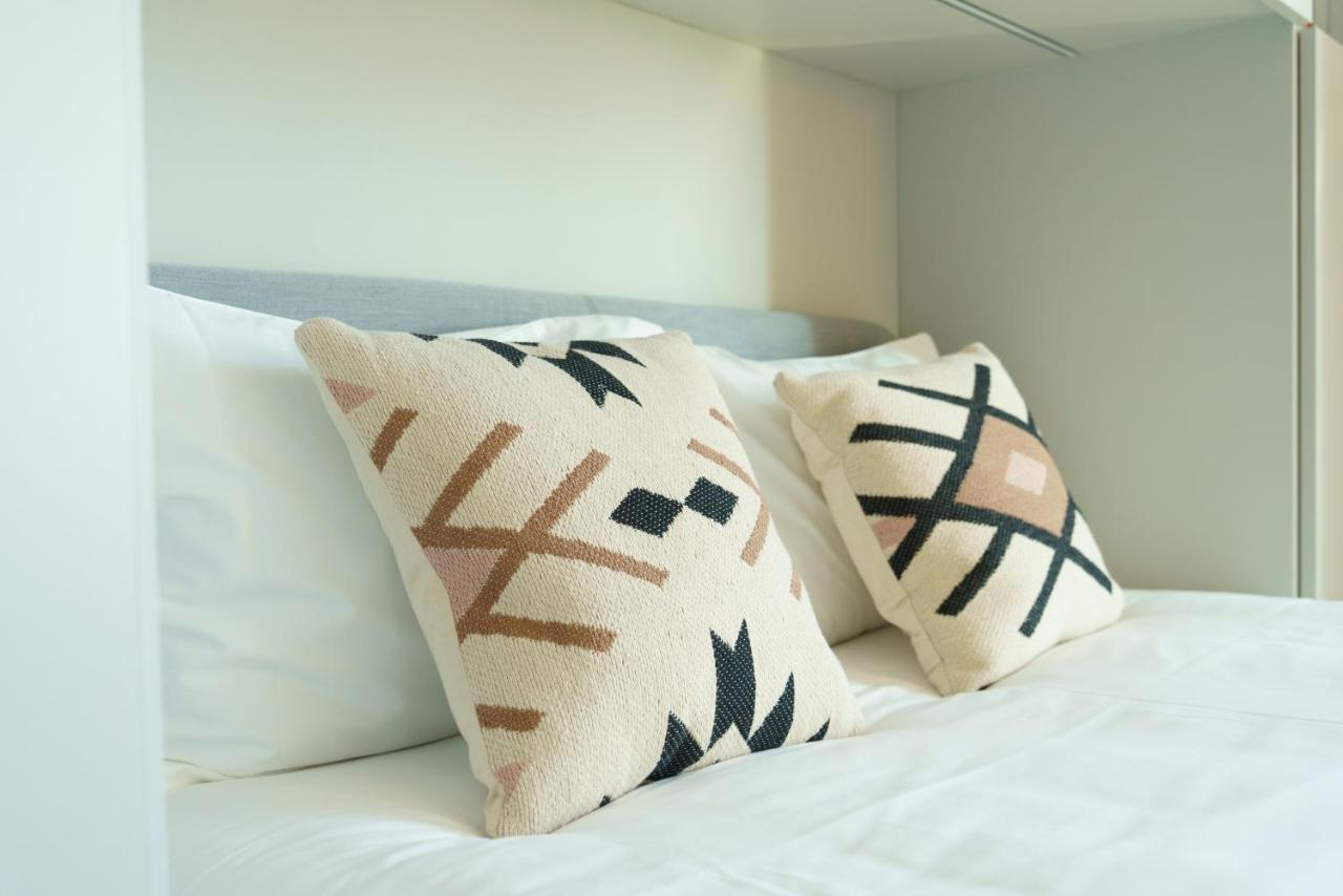 Alegria Suites By Porto City Hosts Екстер'єр фото